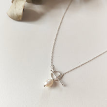 Load image into Gallery viewer, Toggle Freshwater Pearl Necklace
