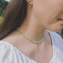 Load and play video in Gallery viewer, Neon Queen Collarbone Necklace
